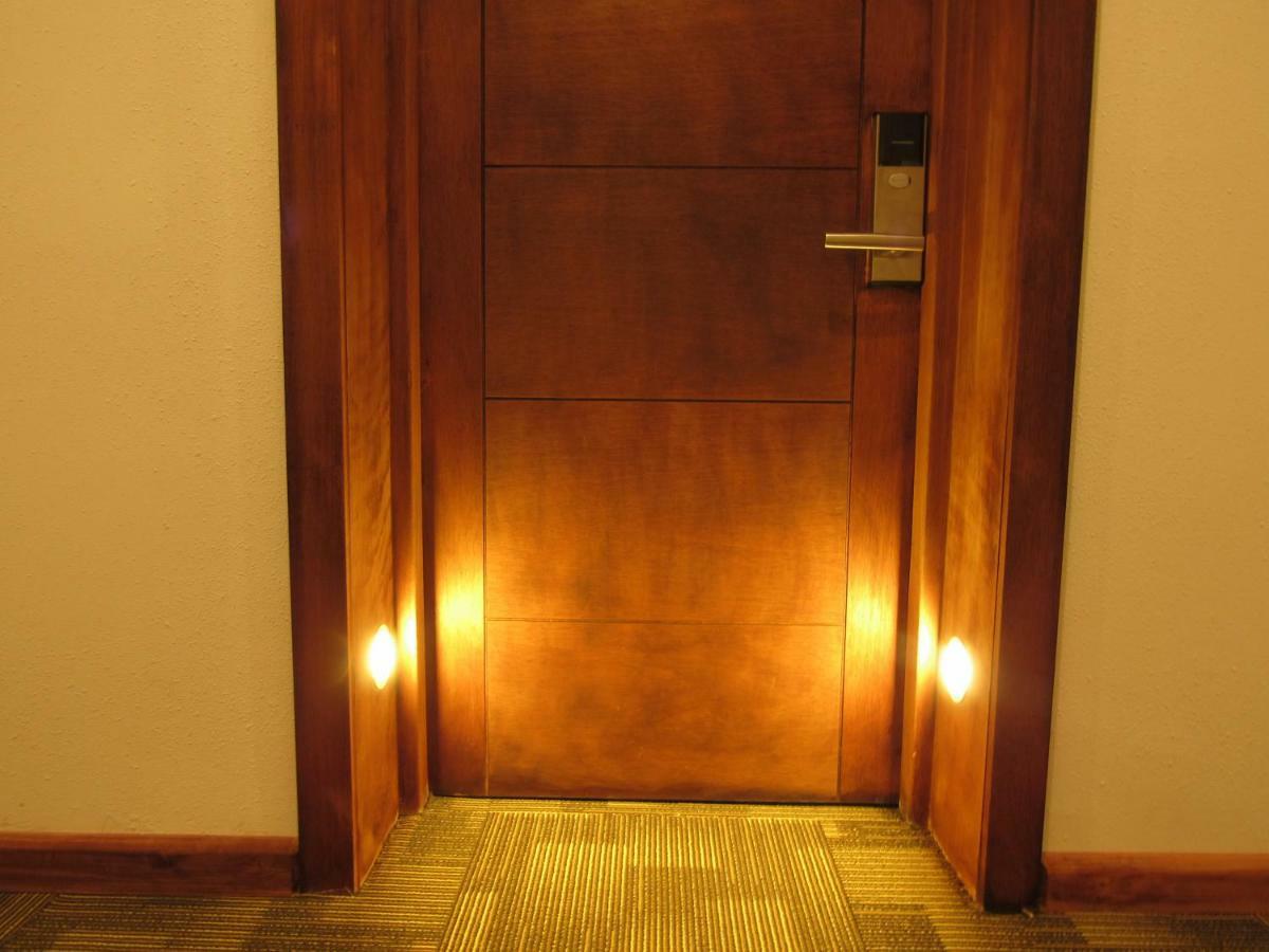 Hotel Pucon Indomito Bagian luar foto